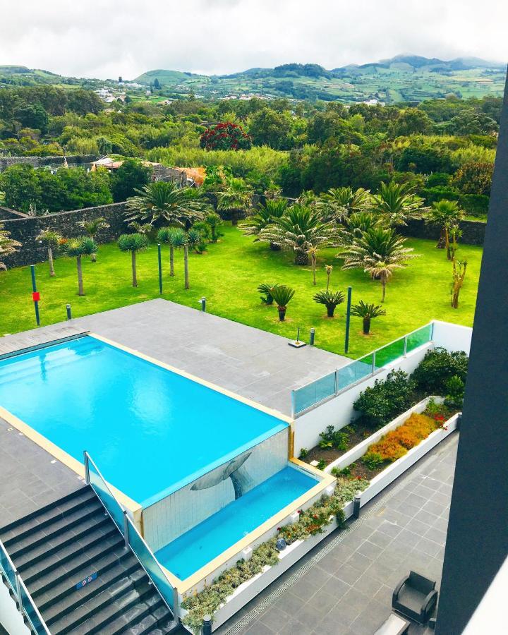 Whalesbay Hotel Apartamentos Capelas Ngoại thất bức ảnh