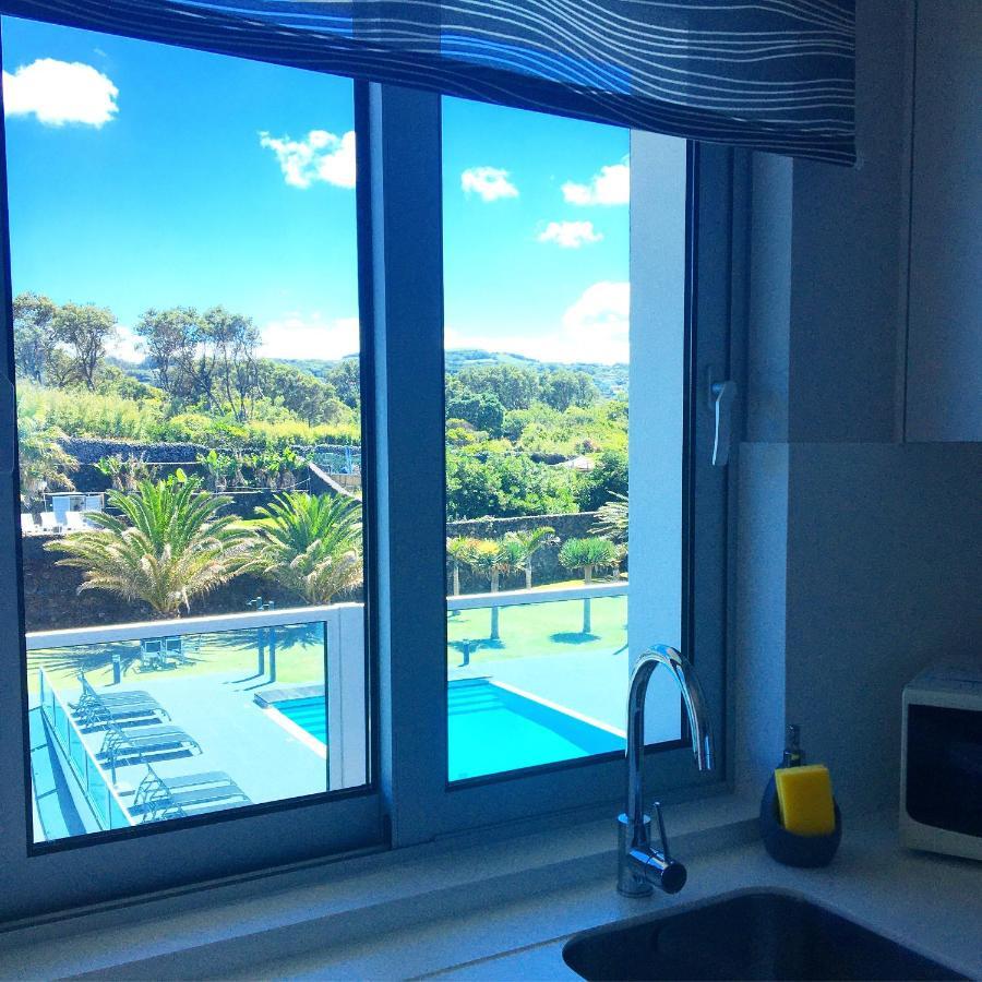 Whalesbay Hotel Apartamentos Capelas Ngoại thất bức ảnh