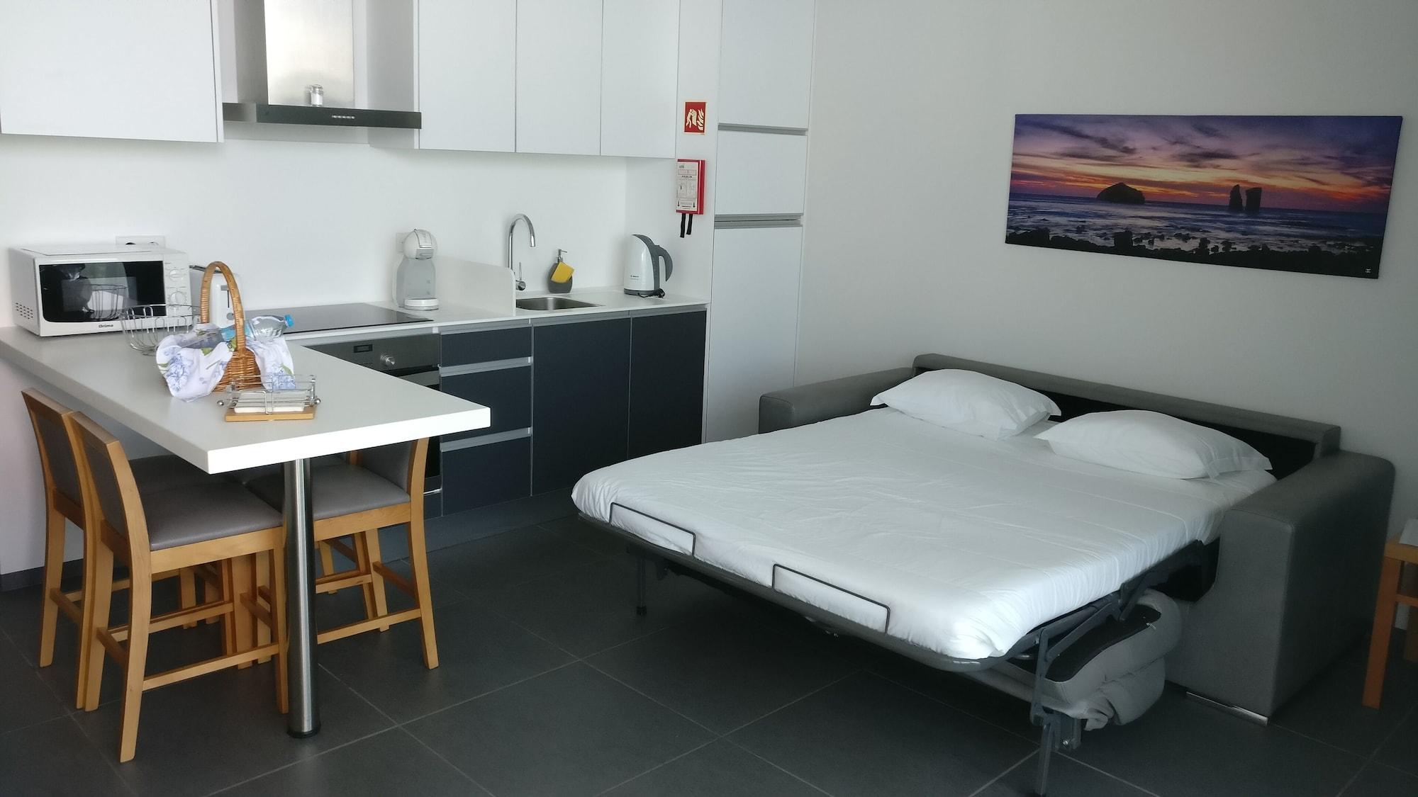 Whalesbay Hotel Apartamentos Capelas Ngoại thất bức ảnh
