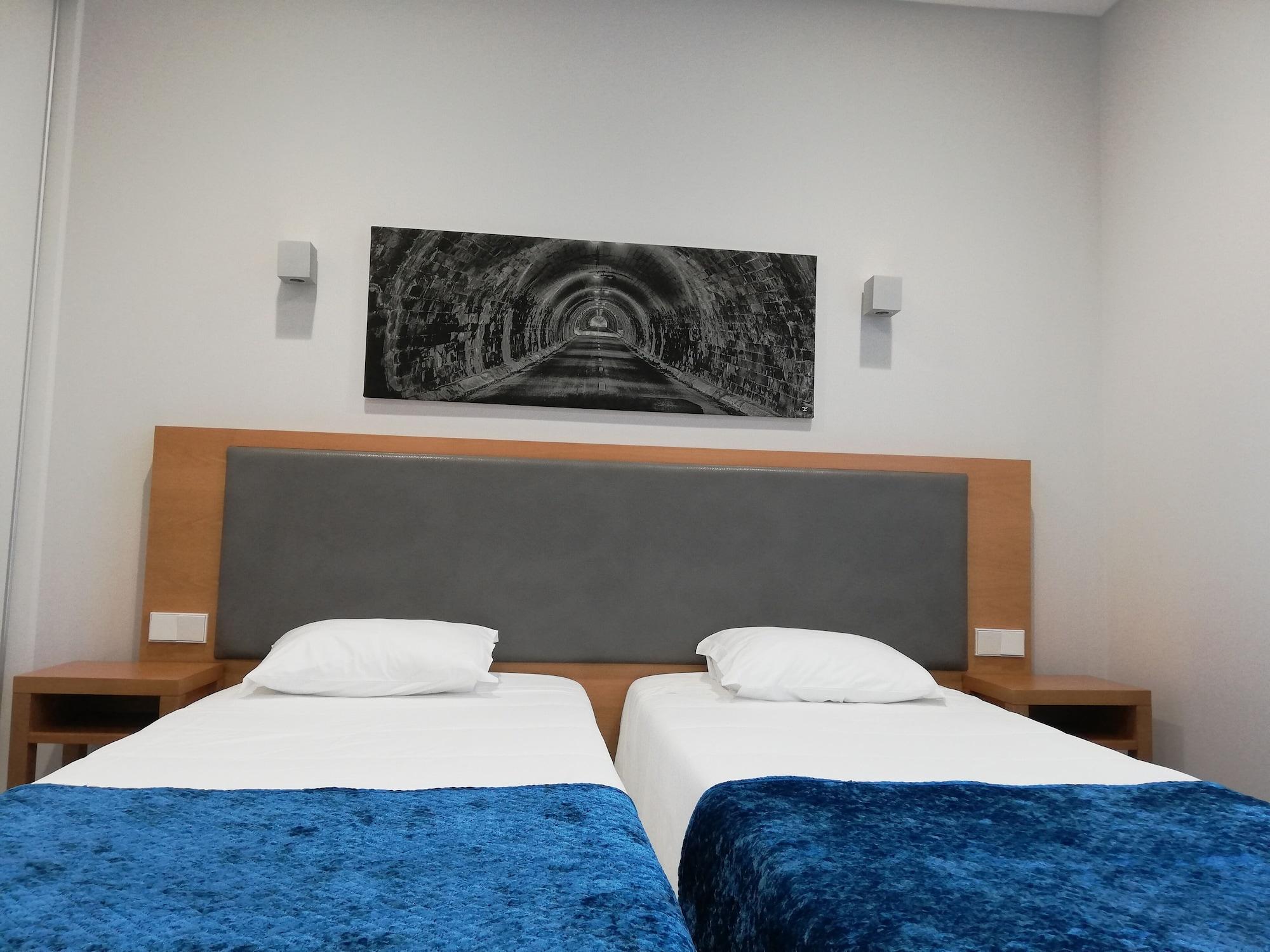 Whalesbay Hotel Apartamentos Capelas Ngoại thất bức ảnh