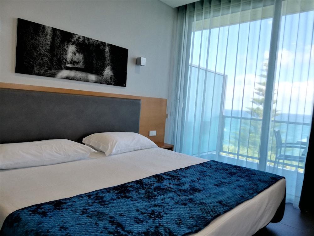 Whalesbay Hotel Apartamentos Capelas Ngoại thất bức ảnh